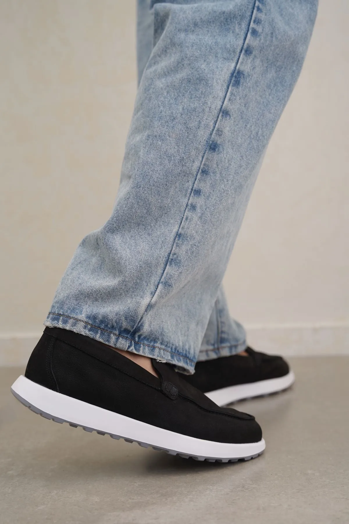 AIR LEATHER LOAFERS rewarding