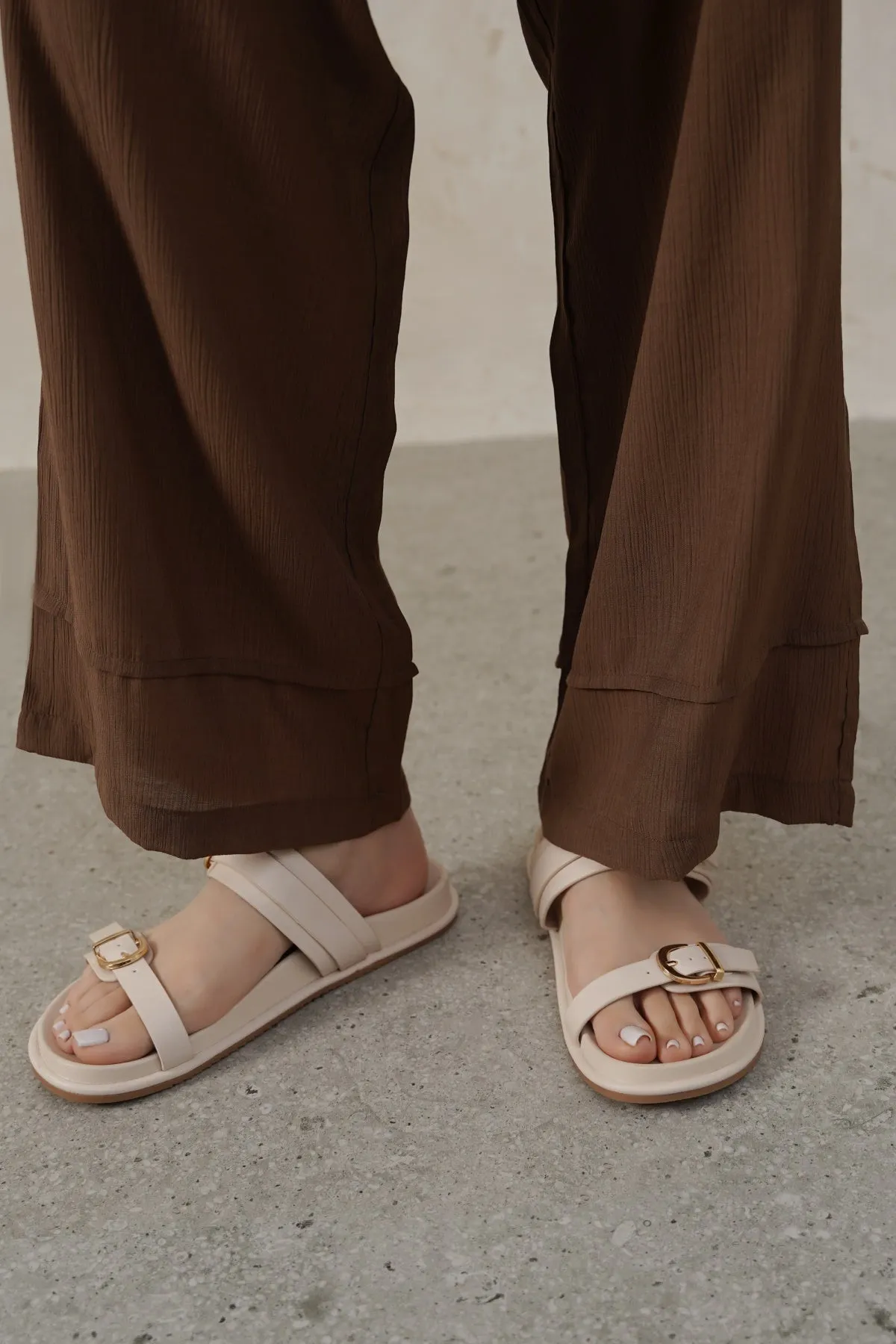 ALL DAY SUMMER SLIDES hook - and - loop least slip-resistant