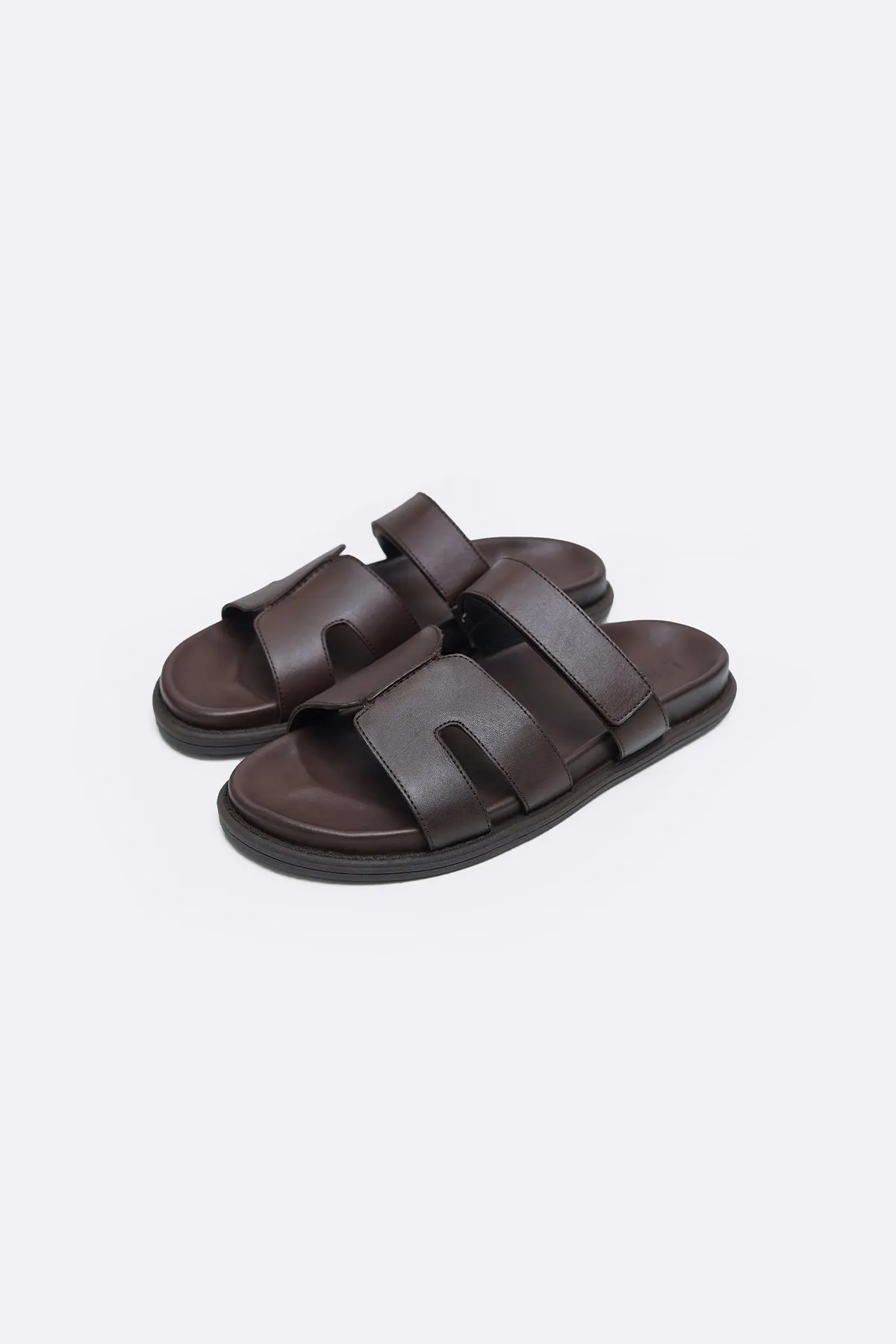 CLASSIC LEATHER SLIDES Perimeter Cushioning Edge Odor Resistant Technology