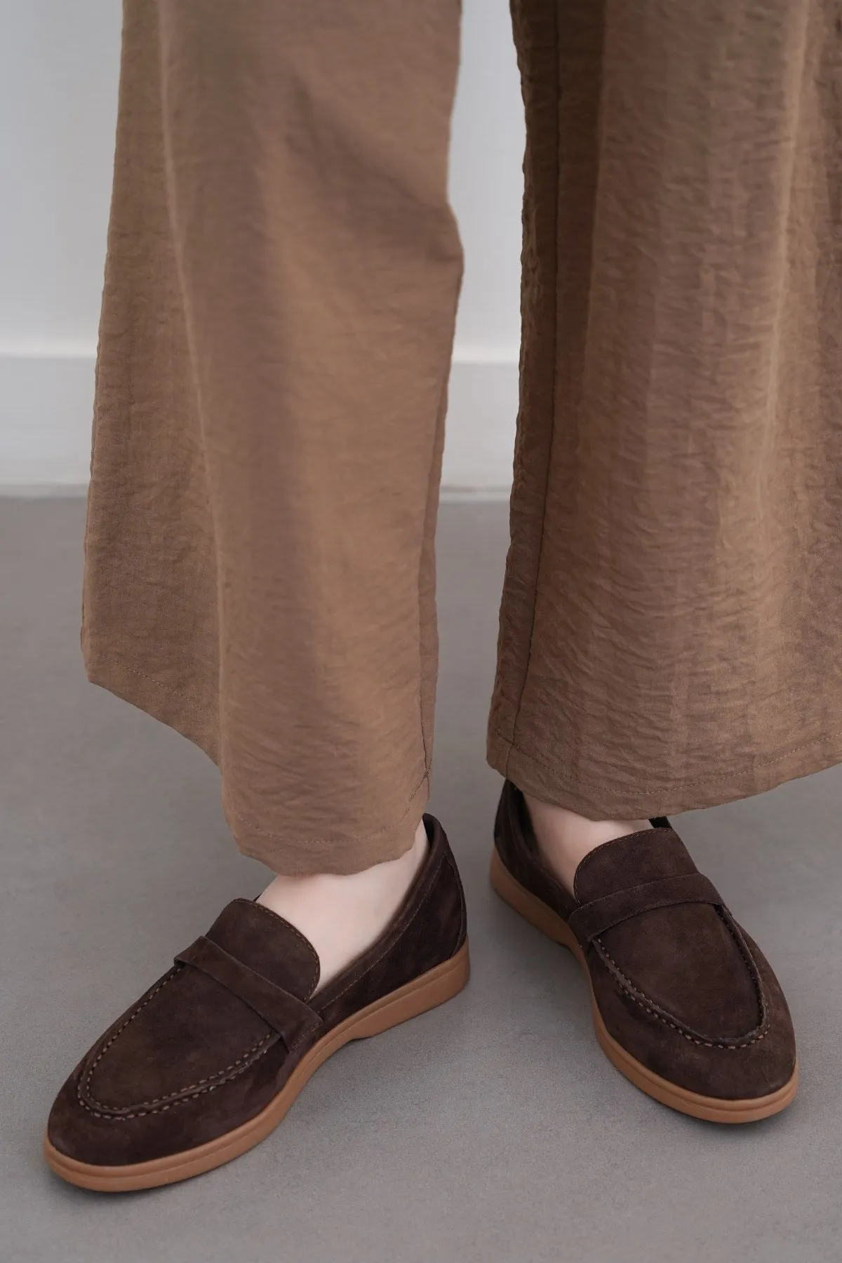 attention-grabbing sophisticated adults' choices PALM & PEBBLE LEATHER LOAFERS