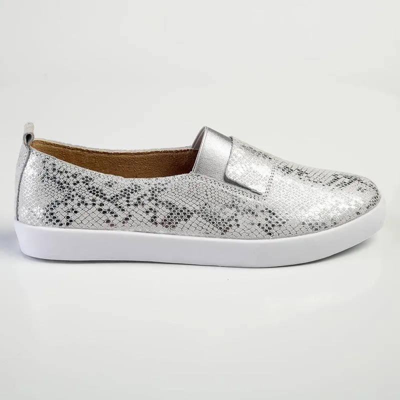 Padded materials Julz Fran Leather Metalic Slip On- Silver