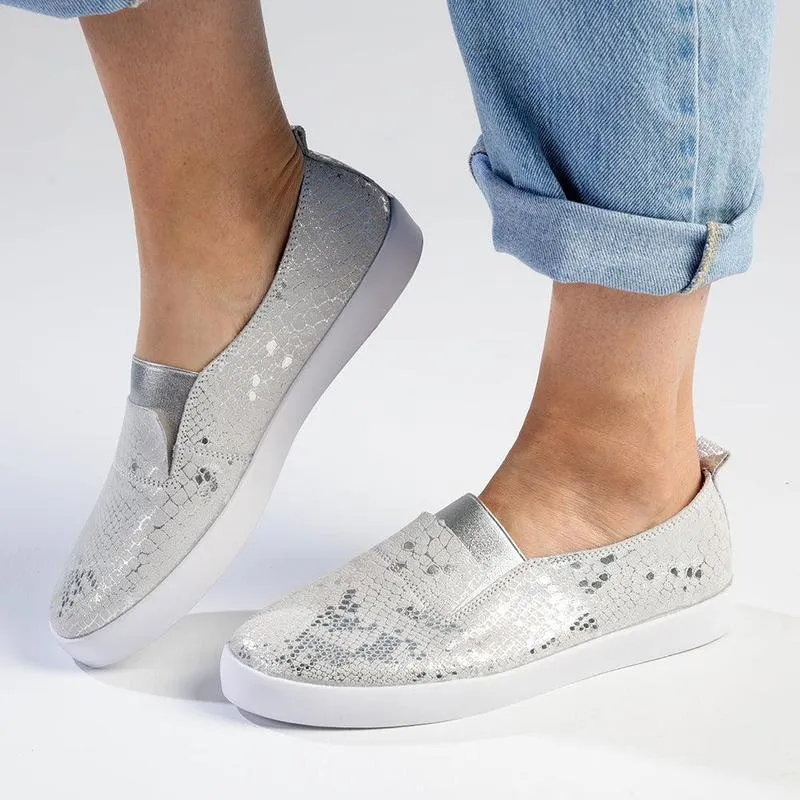 Julz Fran Leather Metalic Slip On- Silver Hydrophobic Fabric