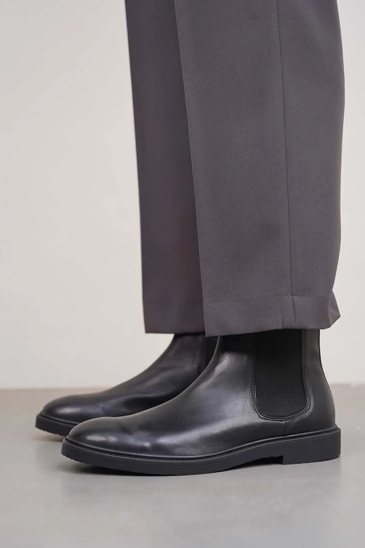 Vibration Reduction BOWIE LEATHER CHELSEAS