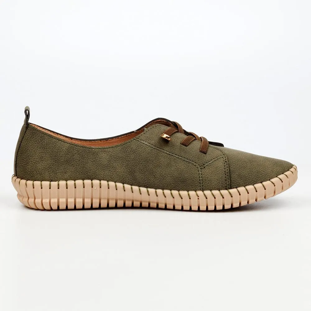 Recycled Rubber Base Indoor Workout Butterfly Feet Dayna 1 Flat Sneaker - Oive