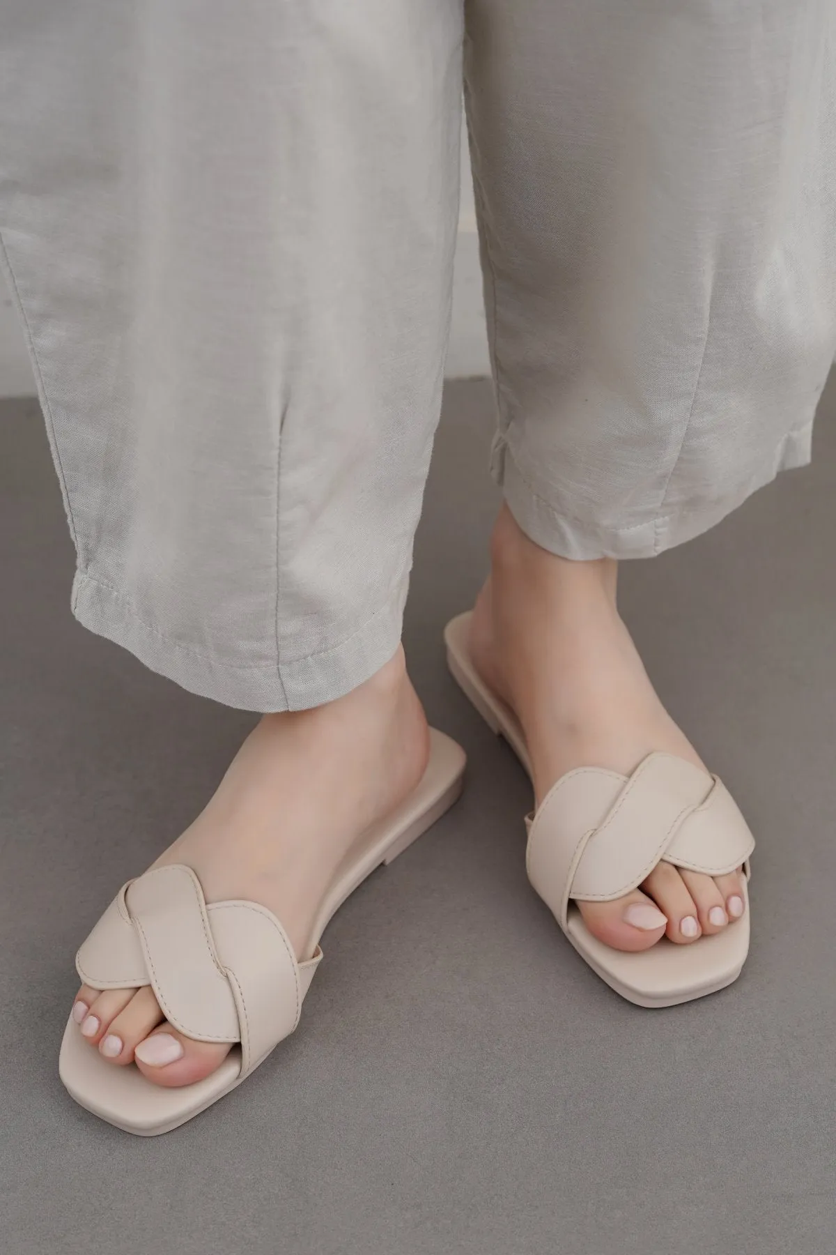 TRENTO STITCH SLIDES Noise Reducing