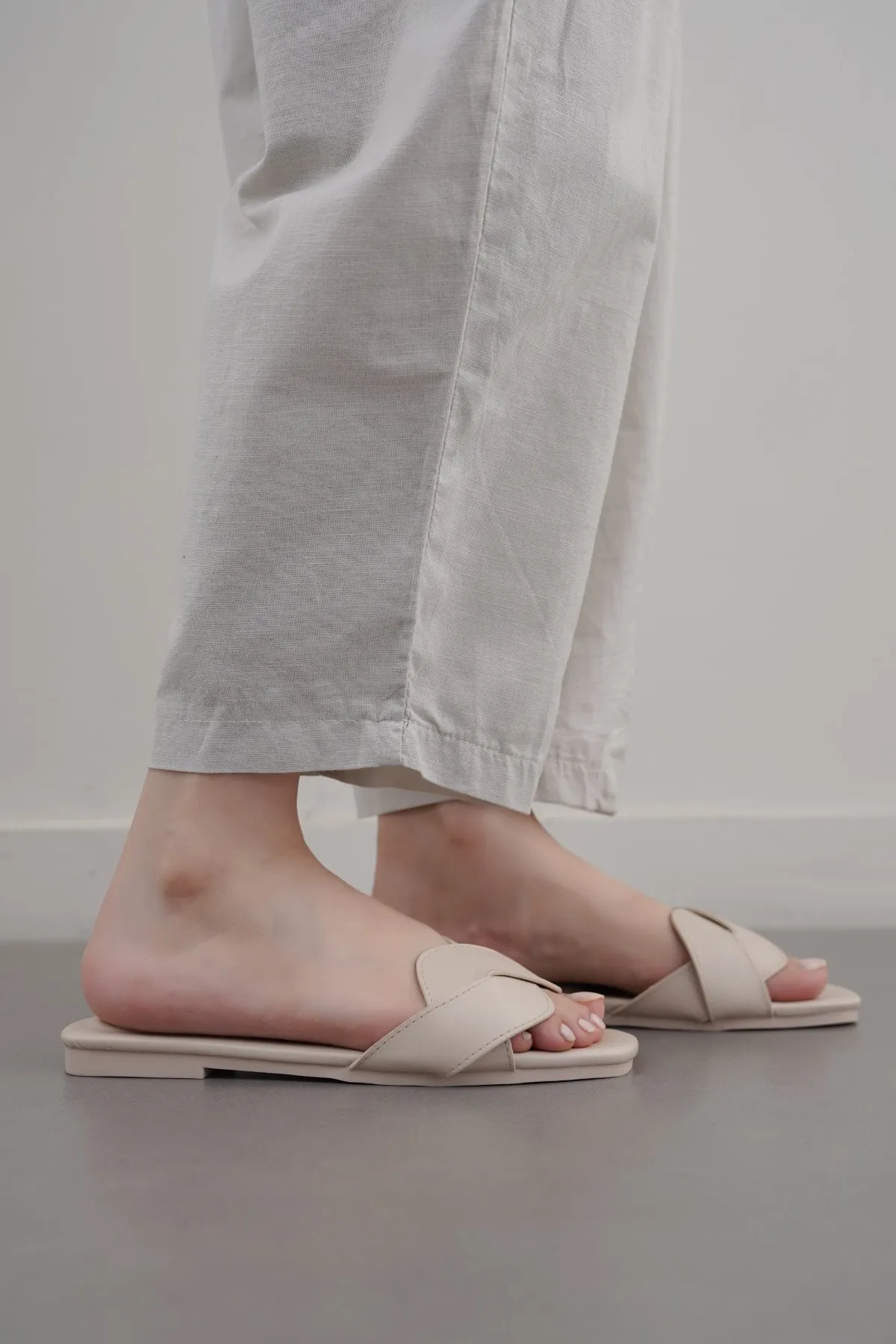 TRENTO STITCH SLIDES home