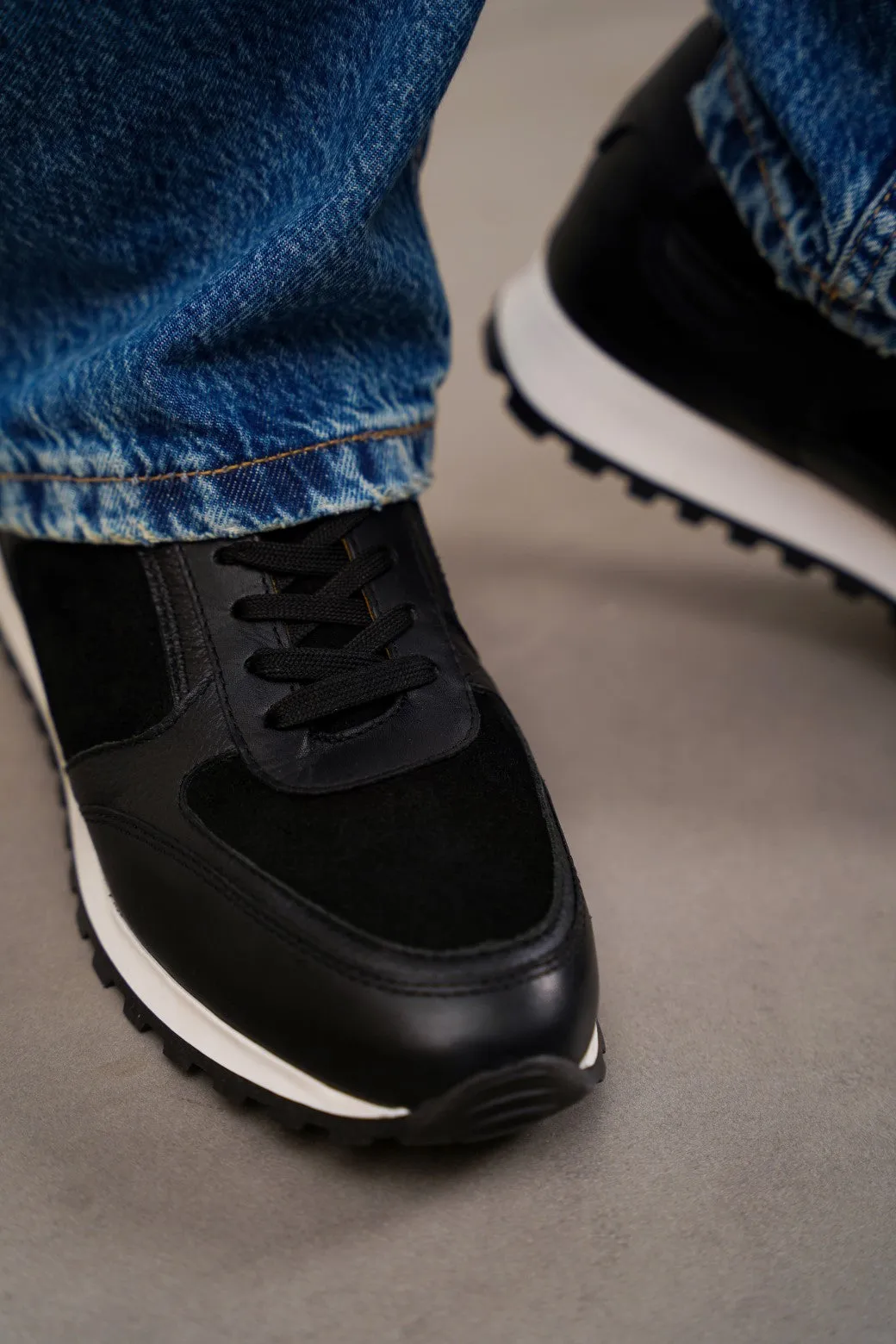 Sturdy flexibility Hypoallergenic Liner CASUAL LEATHER SNEAKERS