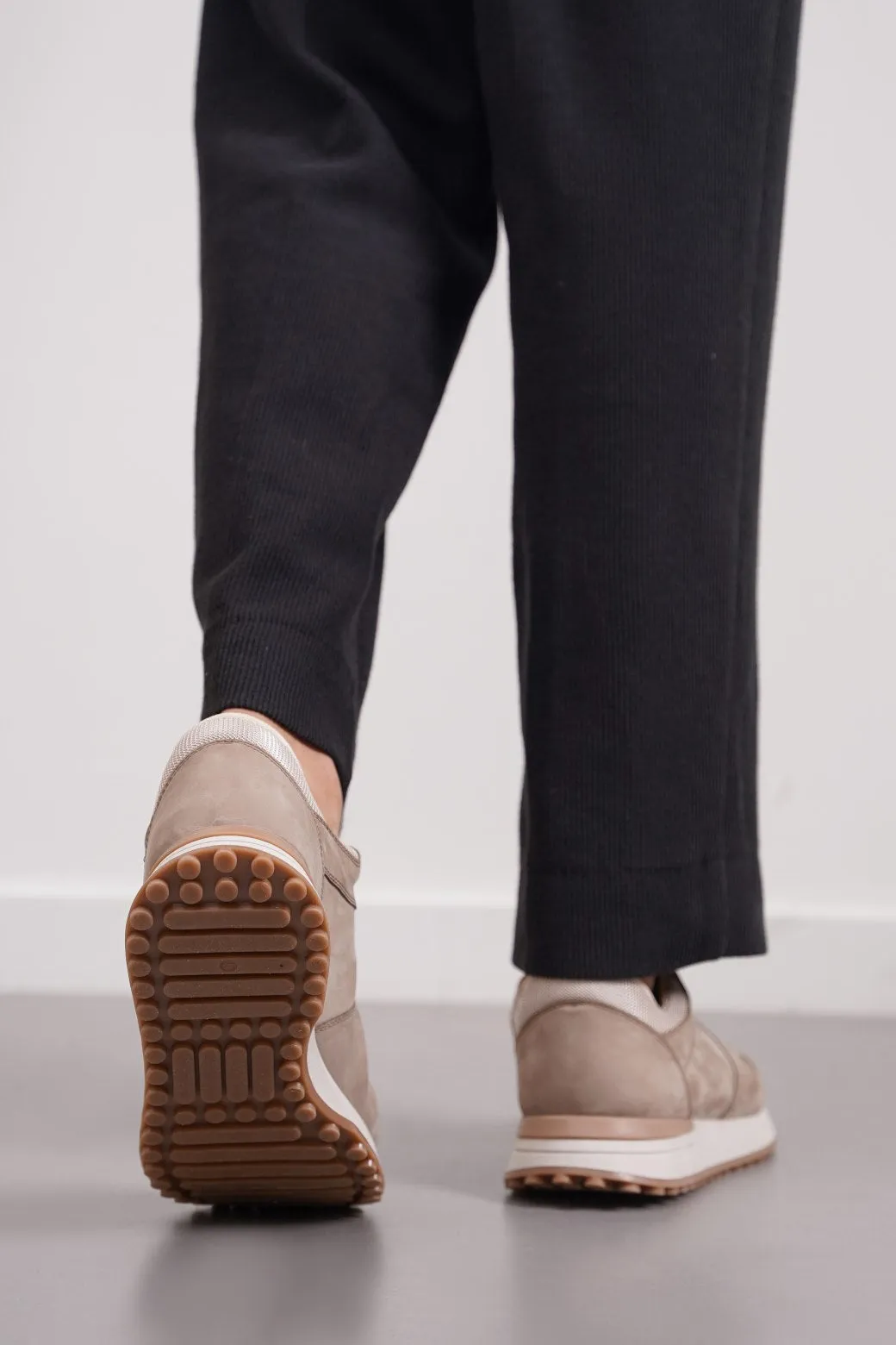 Low Profile Collar MONOTONE LEATHER SNEAKERS