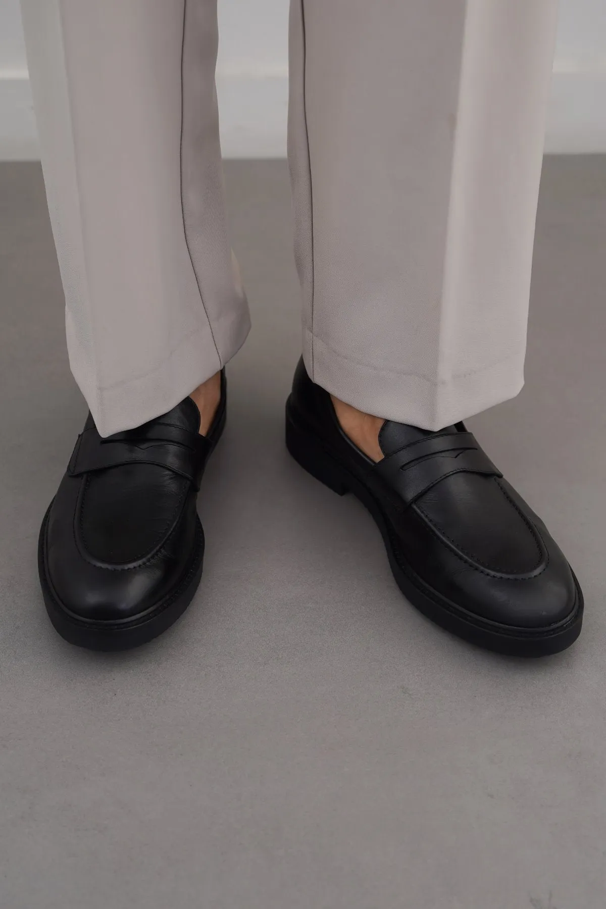 CLASSIC LEATHER LOAFERS loafer slowest