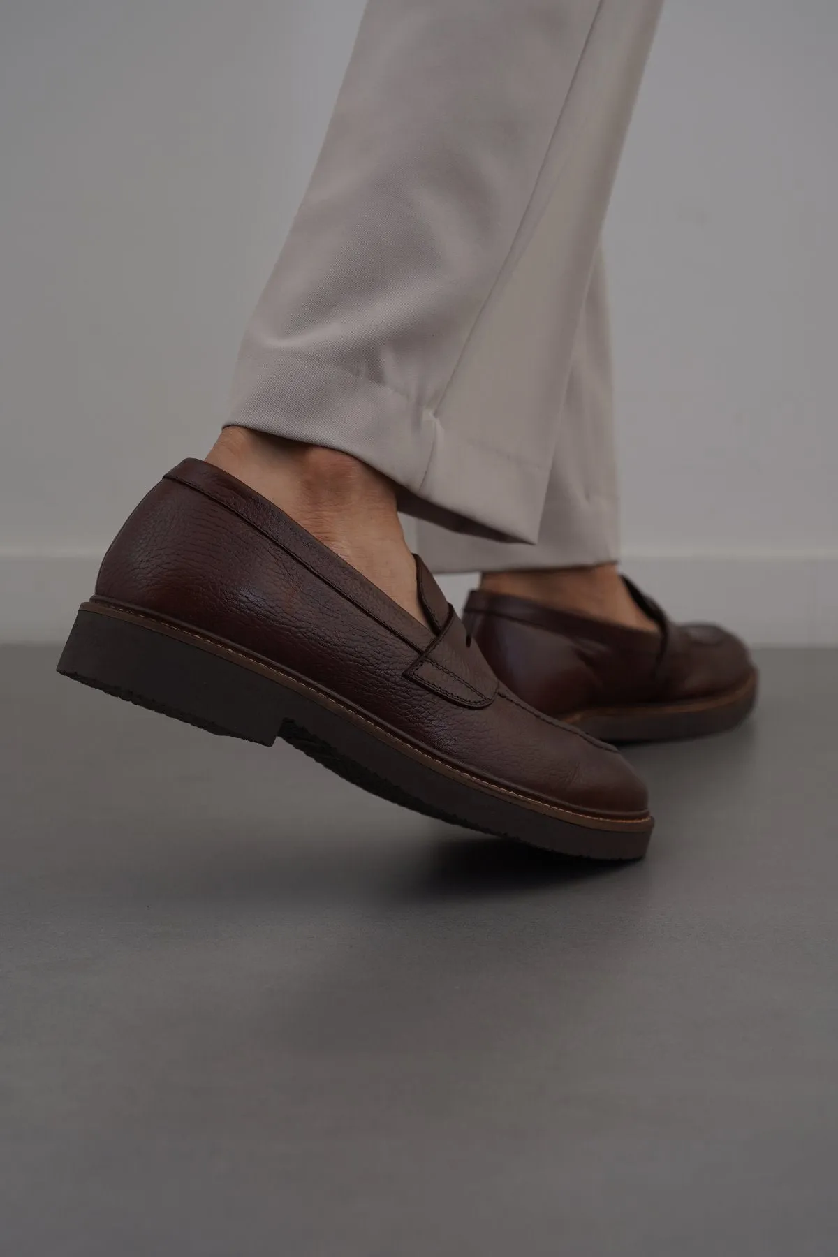 office pumps CLASSIC LEATHER LOAFERS