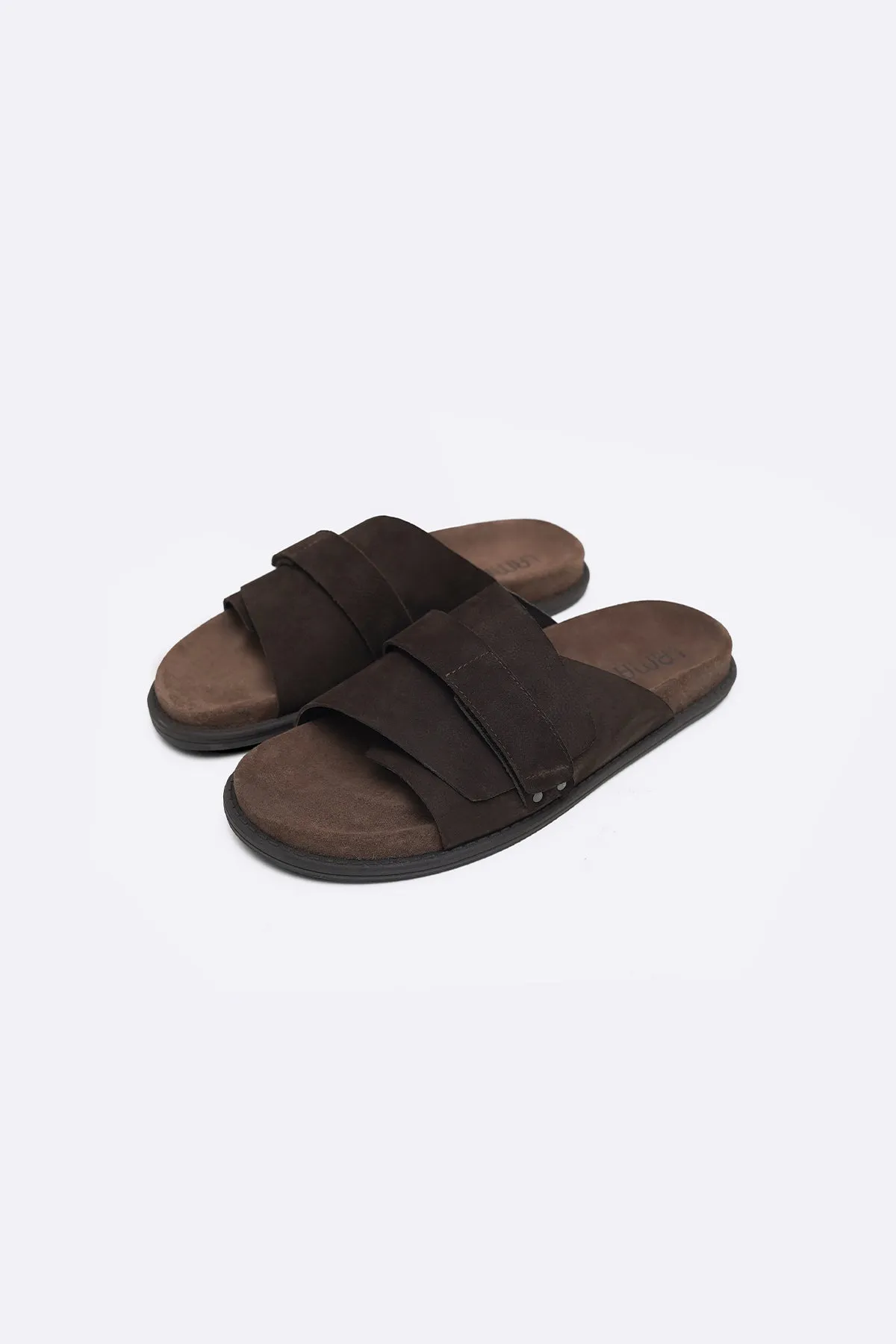 CLASSIC LEATHER SLIDES Contemporary ease