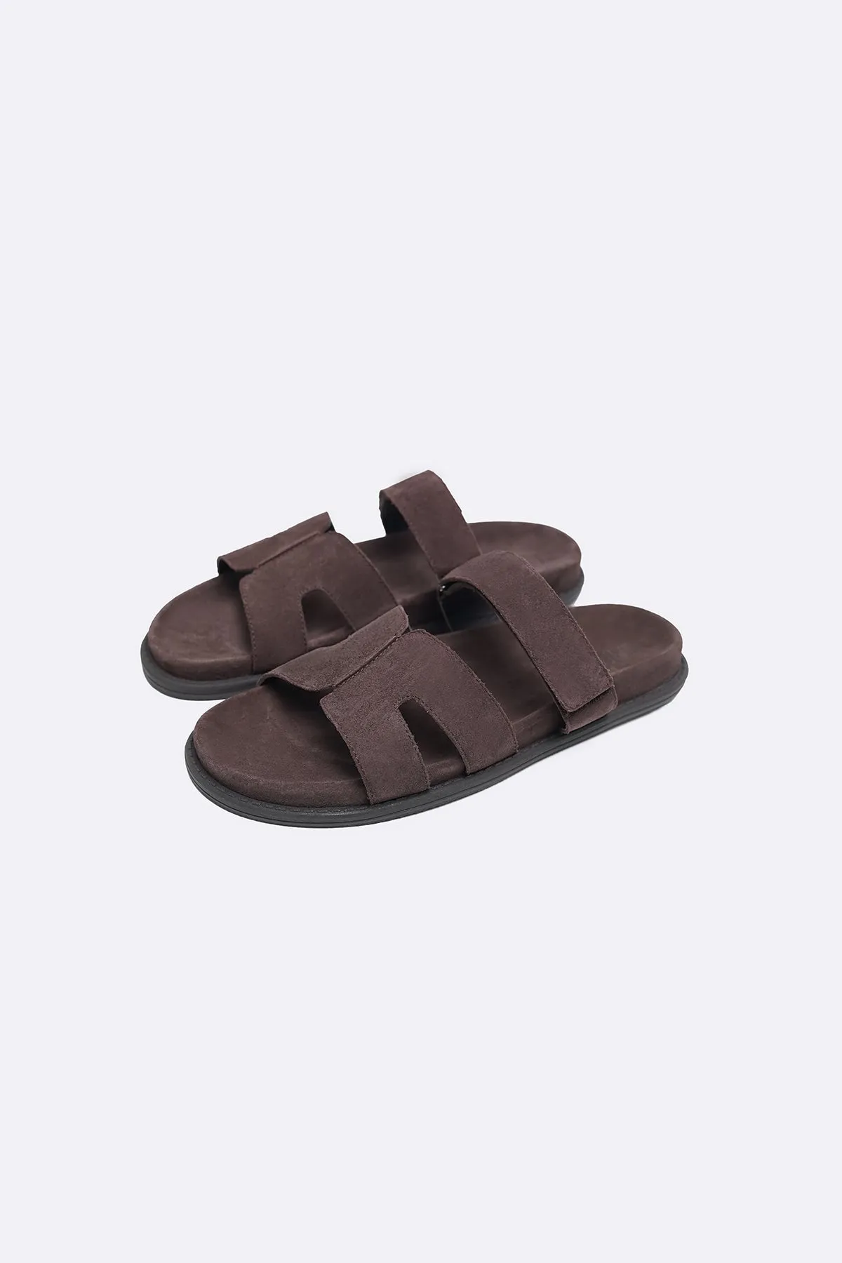 CLASSIC SUEDE LEATHER SLIDE Timeless traction