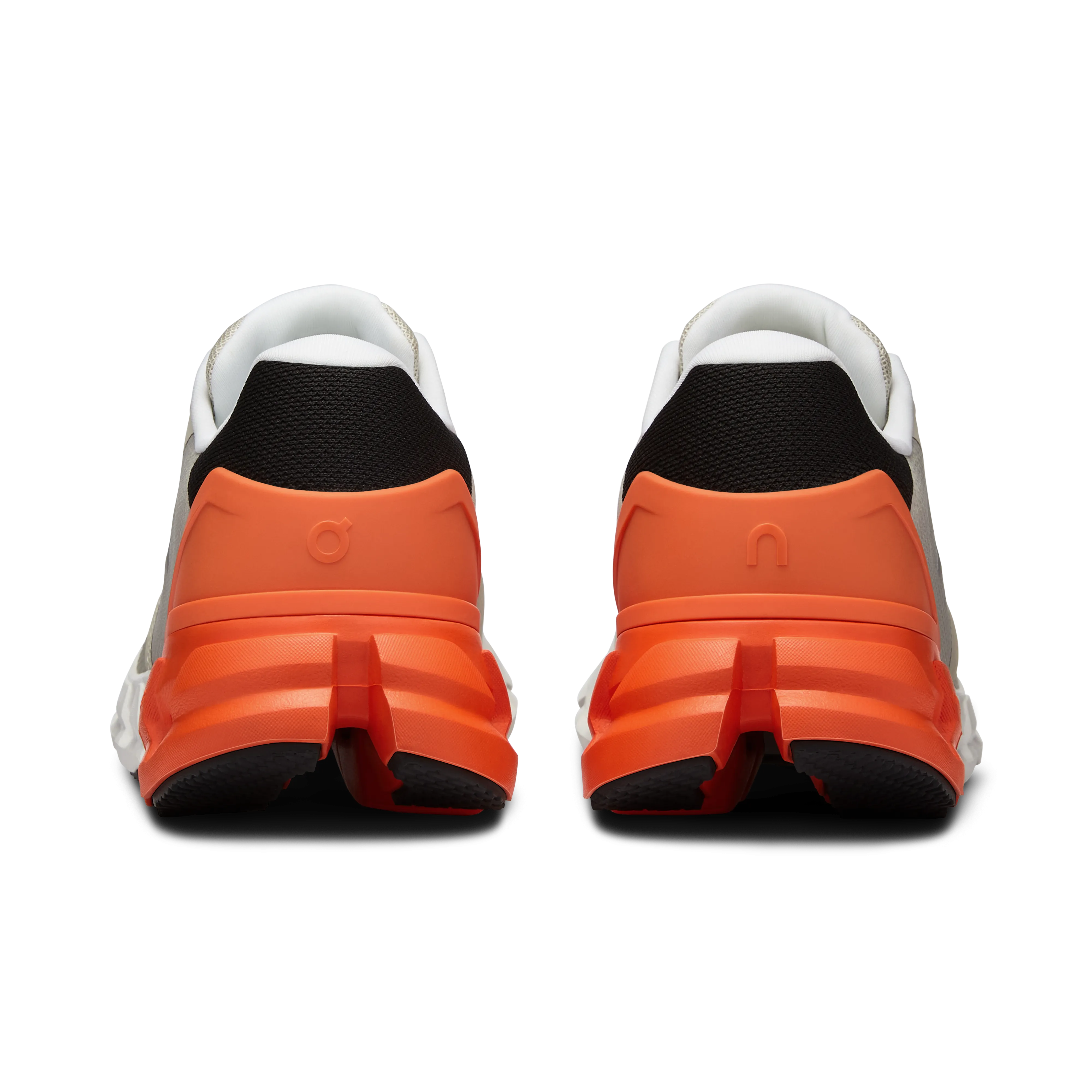 Cloudflyer 4 Anatomically Shaped Footbed