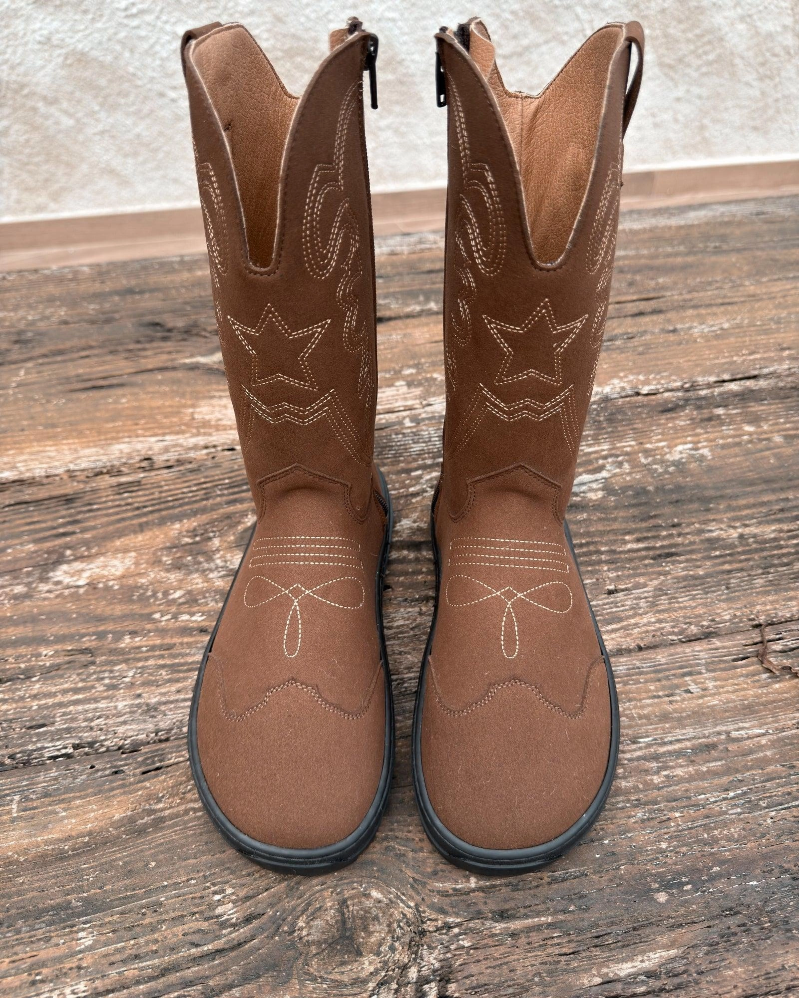 Oak Cowboy Barefoot Boots - Dallas Protective Layer