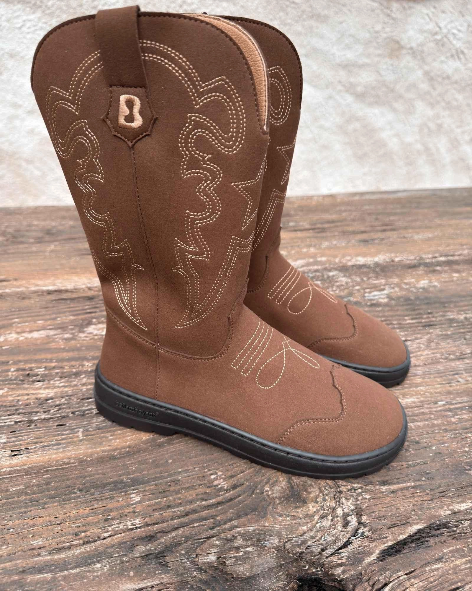 Oak Cowboy Barefoot Boots - Dallas Trail Strength Quick Drying Stylish Explorer