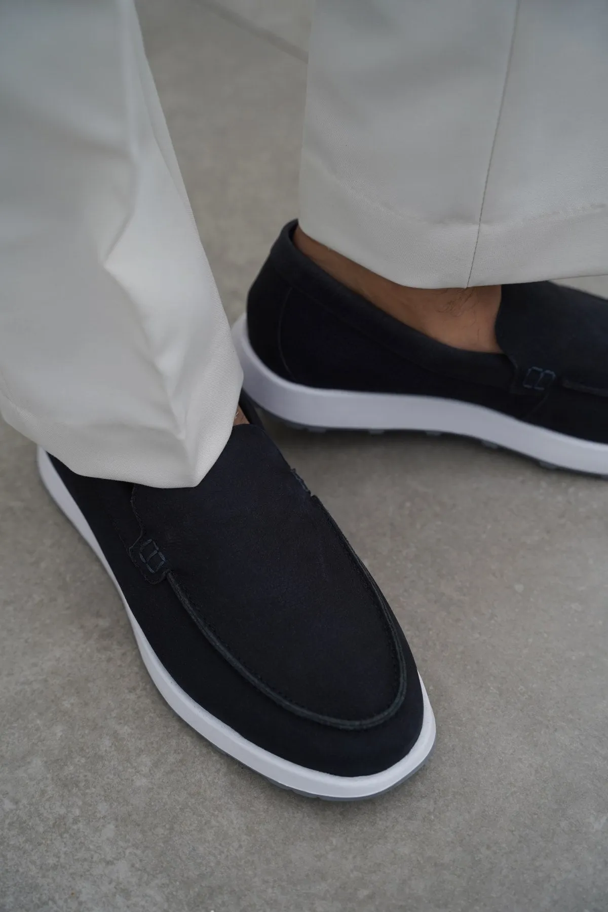 AIR LEATHER LOAFERS Heel Stability