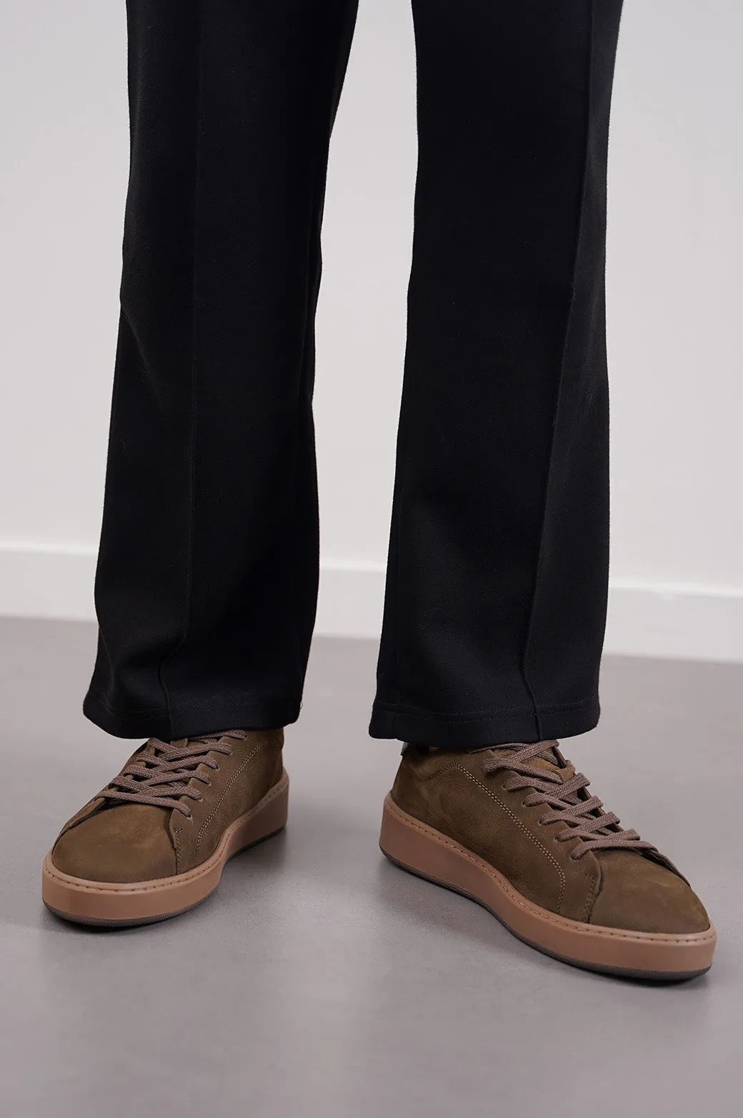 Supportive arch LEATHER LACE-UP SNEAKERS