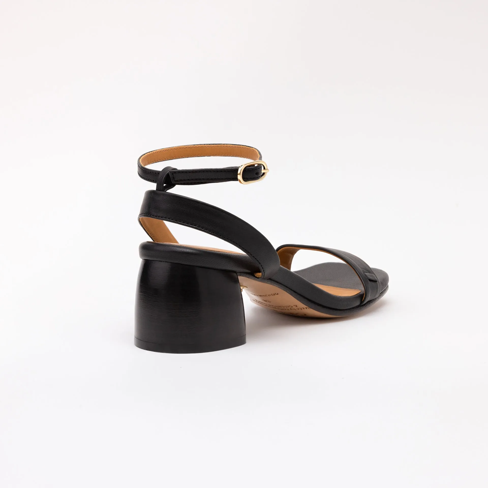 yoga shoes Black Heeled Swap Sandal