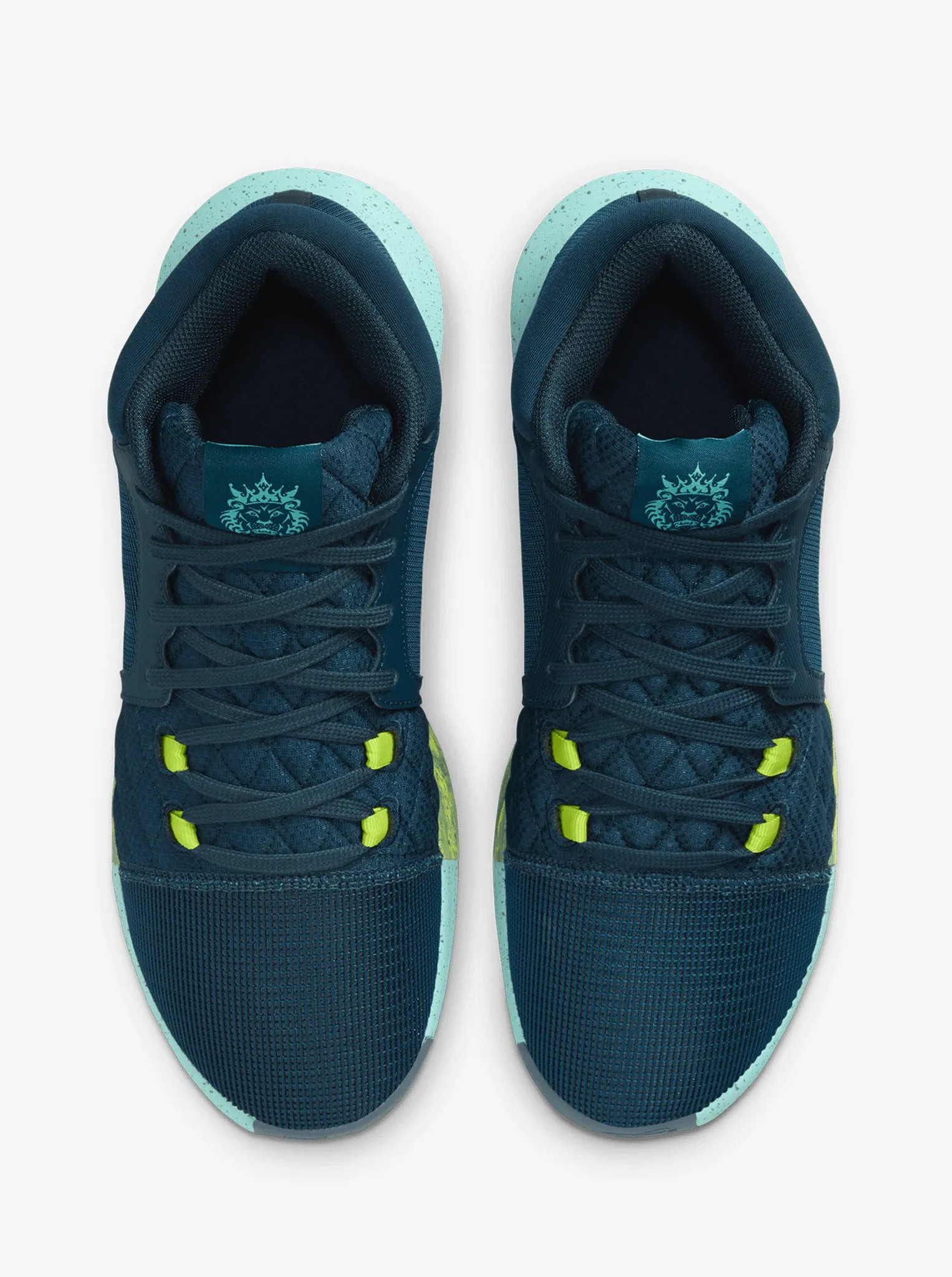 Rubber Traction Pattern LeBron Witness 8