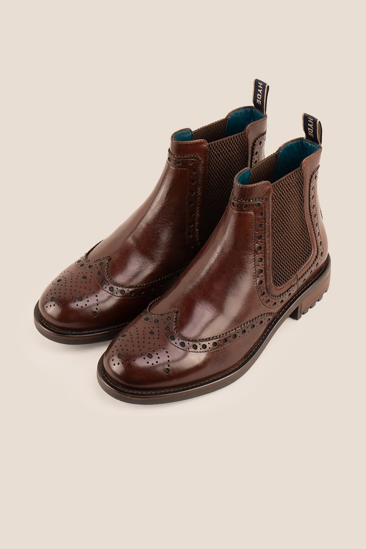 ground grip Comfortable Balance Gavin Brown