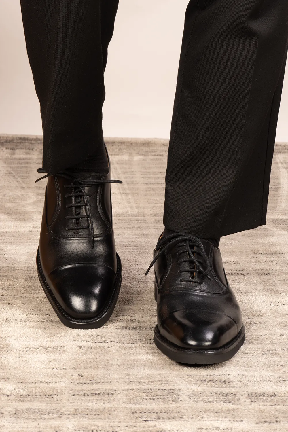 Grayson Black Structured Feel Formal Look