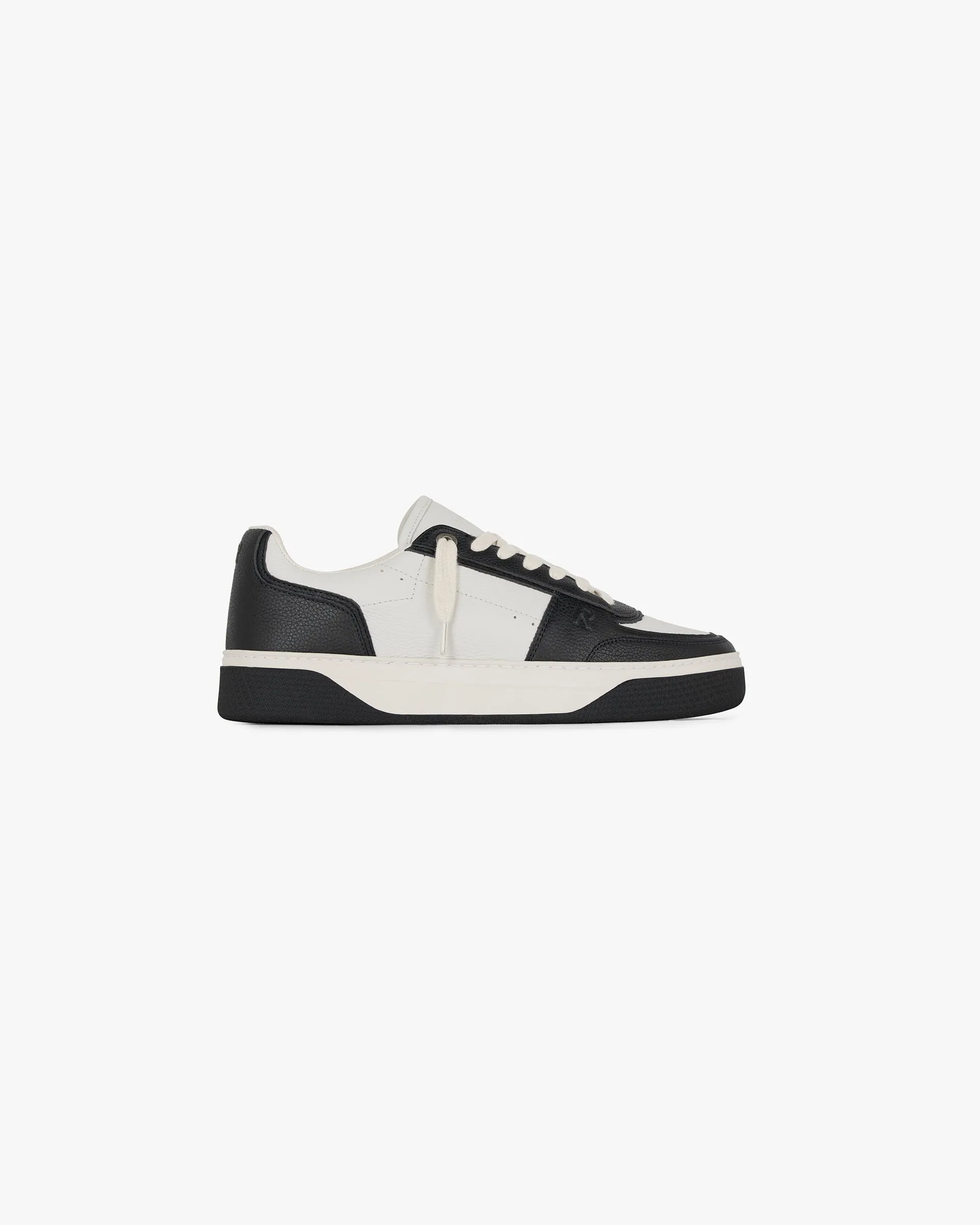 Slip-resistant fit Initial Sneaker - Leather - Black Vintage White