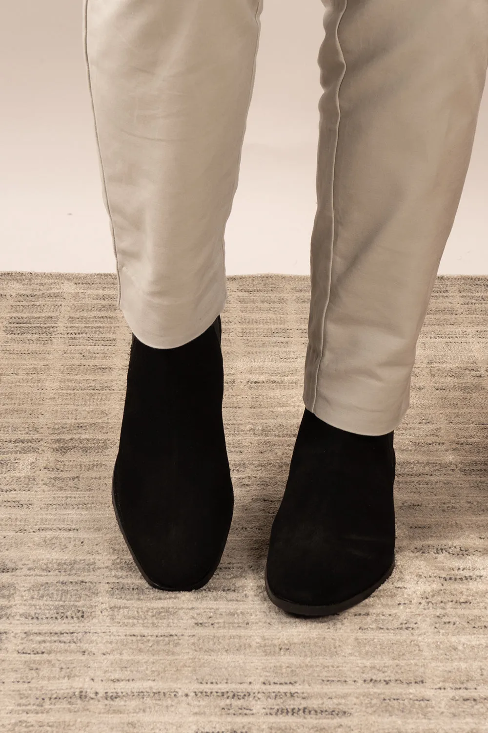 Vinnie Black Outdoor Protection Grippy Outsole Mountain Climber