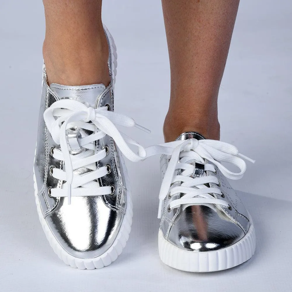 Julz Valentina Leather Sneaker With Star Detail - Silver Walk Safe