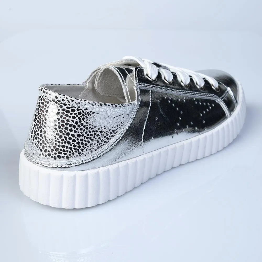 Julz Valentina Leather Sneaker With Star Detail - Silver ground grip