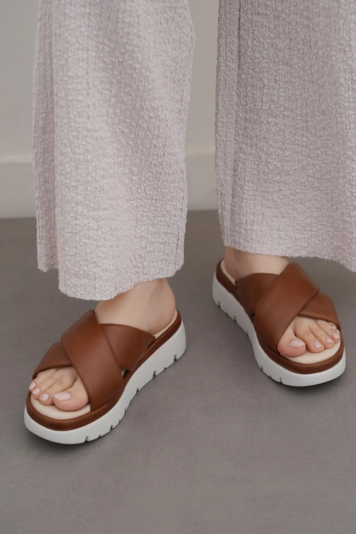 LEATHER MAMA CROSS SLIDES Luxe cushioning Shear Reducing Liner