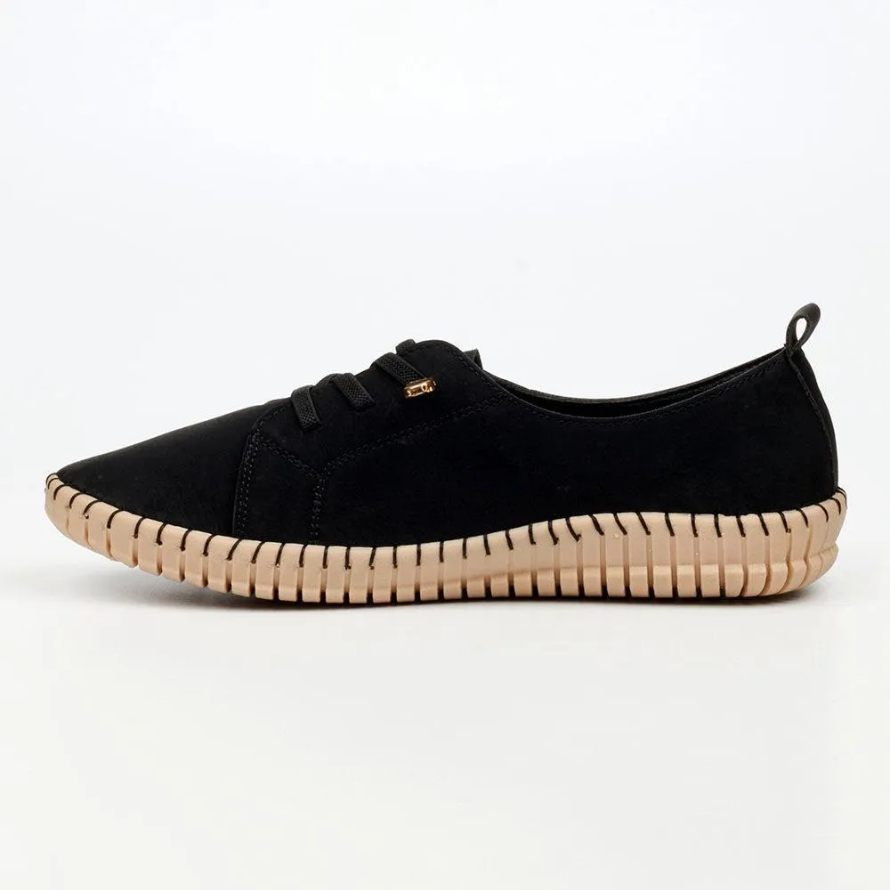 Shock Dispersing Butterfly Feet Dayna 1 Flat Sneaker - Black