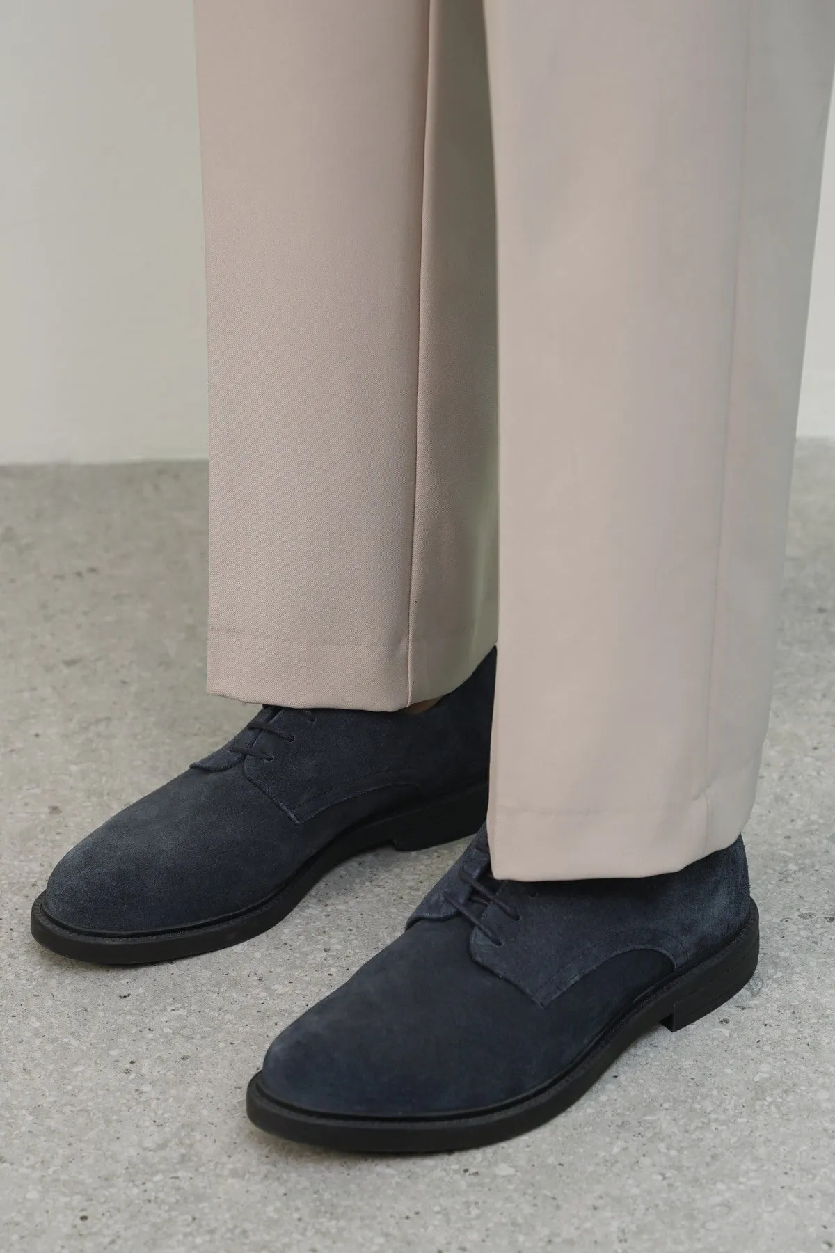 LEATHER DERBY SHOES Distinctive cushioning