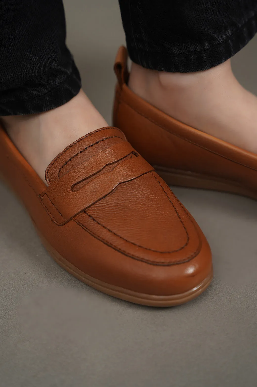 LEATHER MAMA LOAFERS beachy