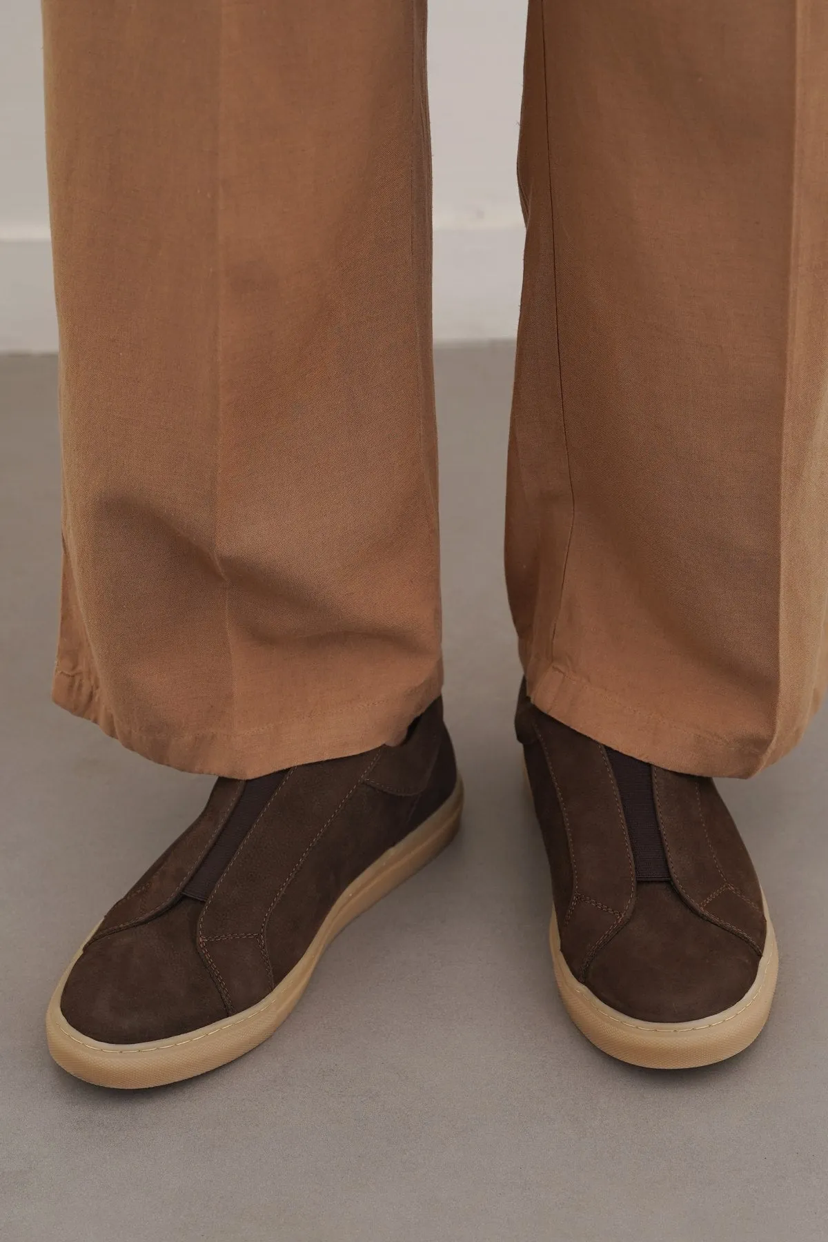 All-Purpose Wear LOW TOP LEATHER SNEAKERS