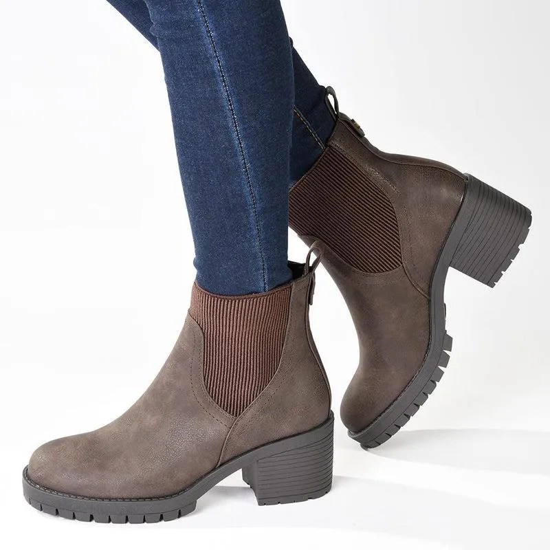 Madison Ella 2 Ribbed Gusset Ankle Boot - Chocolate Comfortable Footbed Mountain Climbing