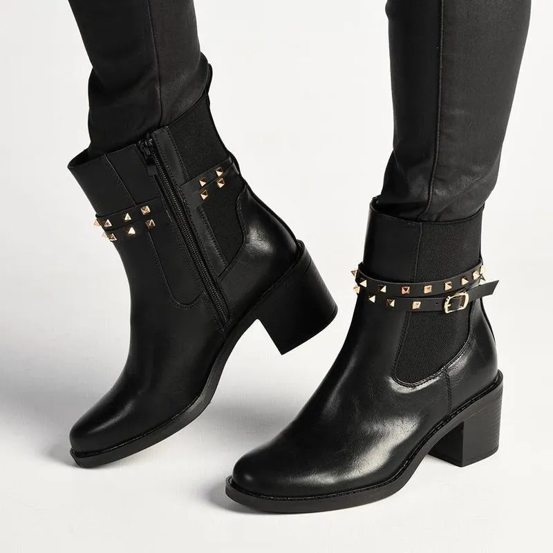 Madison Jonhsy Block Heel Gusset Boot With Stud - Black Low Profile Windy Weather SlipResistant