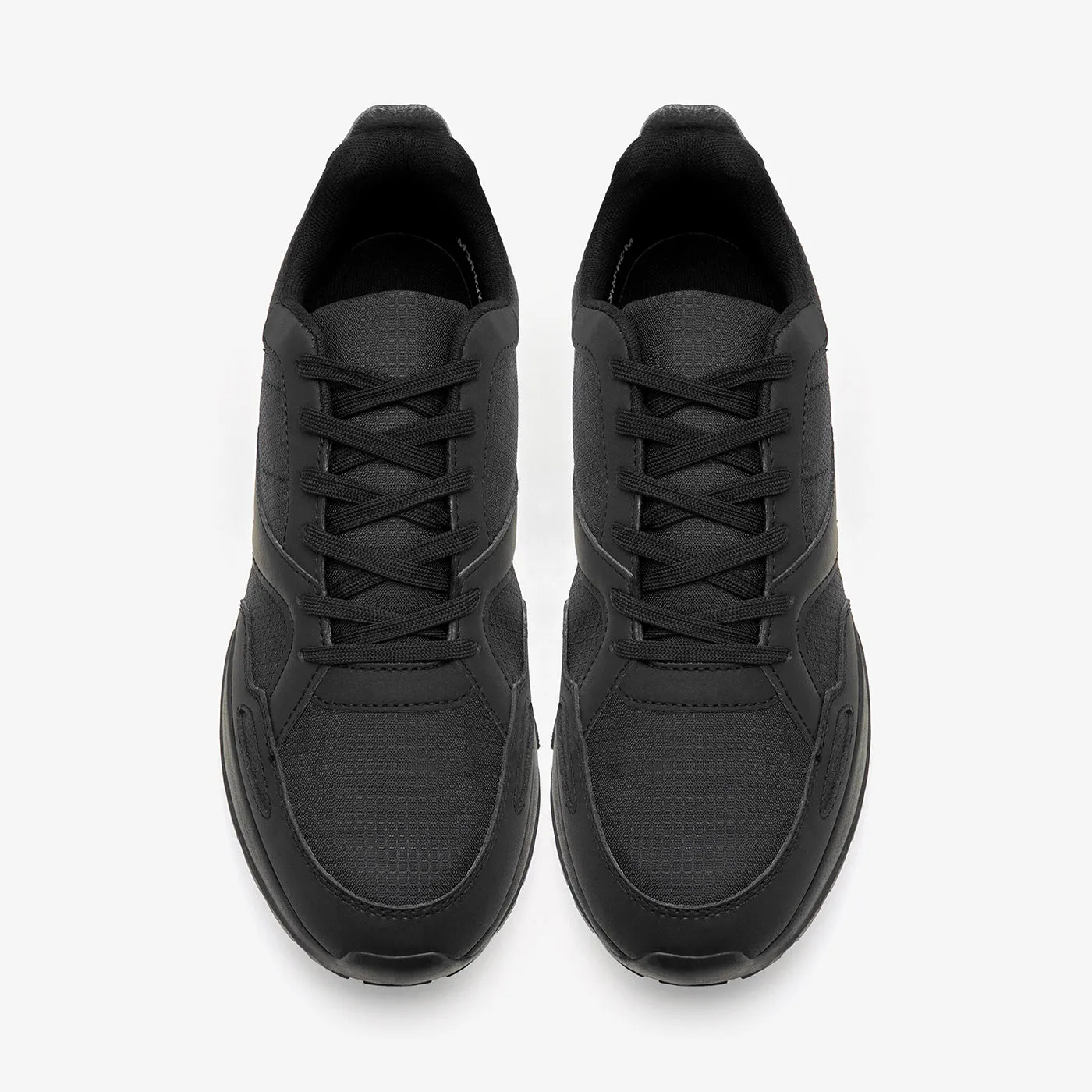 Crisp Touch Slip Assist Men's Color-Combination Sneakers