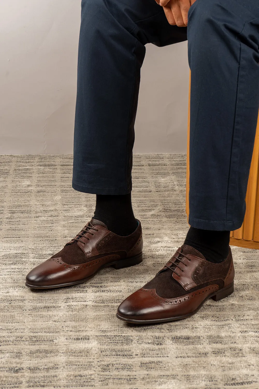 Miles Brown Trendy Footwear Quick Change