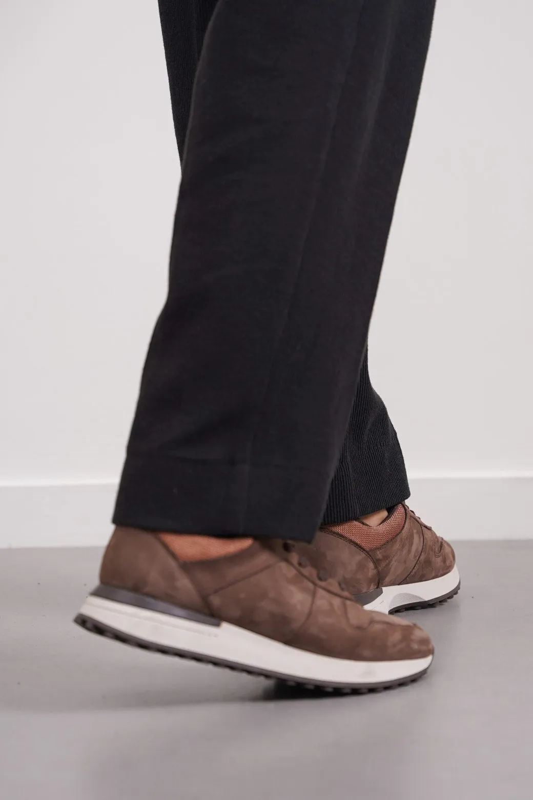 MONOTONE LEATHER SNEAKERS Anti Microbial Treatment