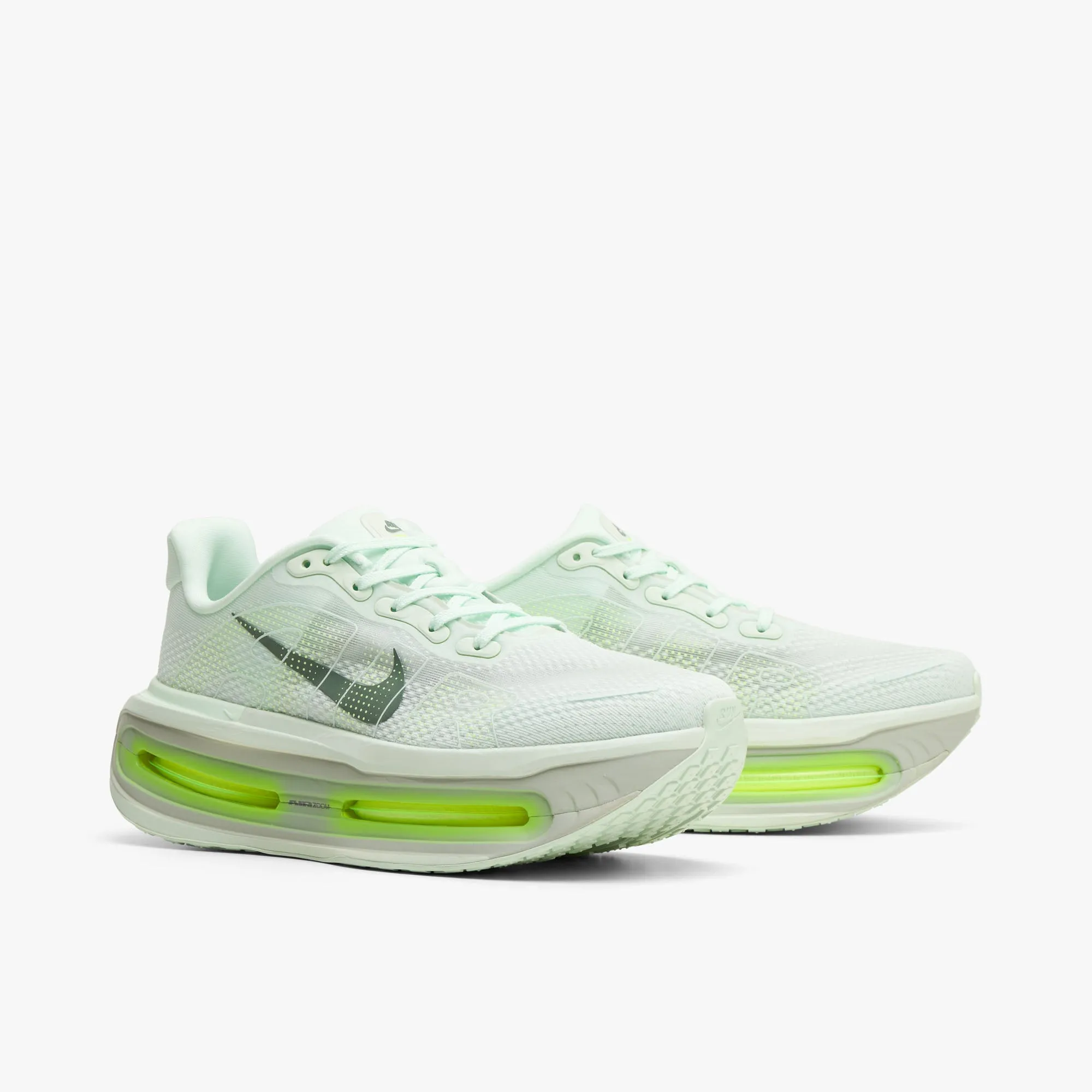 Nike Vomero Premium Barely Green / Clay Green - Barely Volt Comfort collar