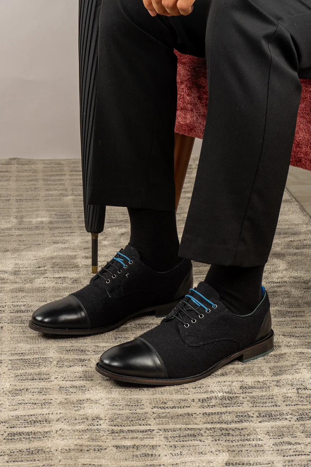 Euro Style Thomas Black