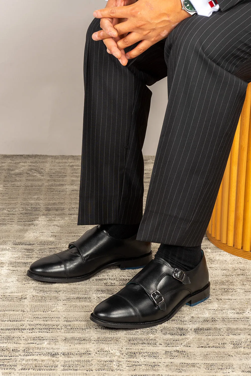 Oscar Black Classic Narrow Room