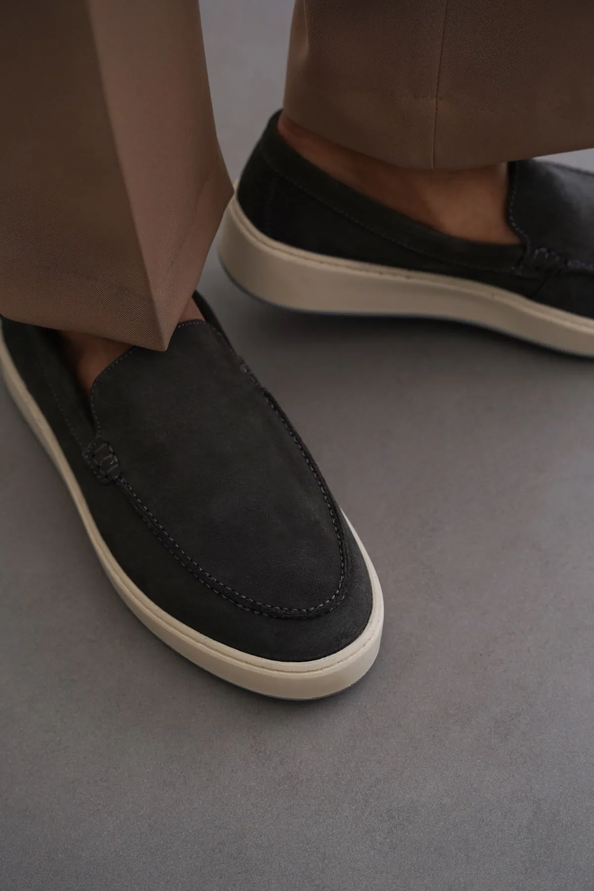 SUEDE LEATHER LOAFERS Iconic Ease