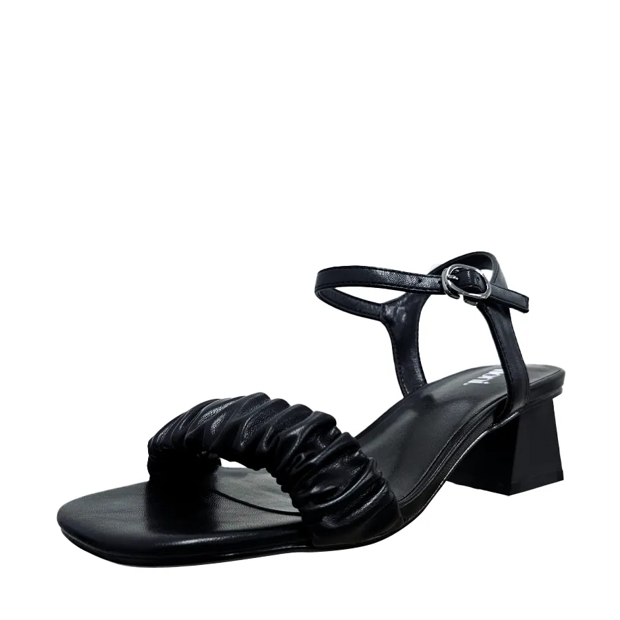 Universal Fit Molded Heel Counter Payless Fioni Women's Ella Low Heel Sandal