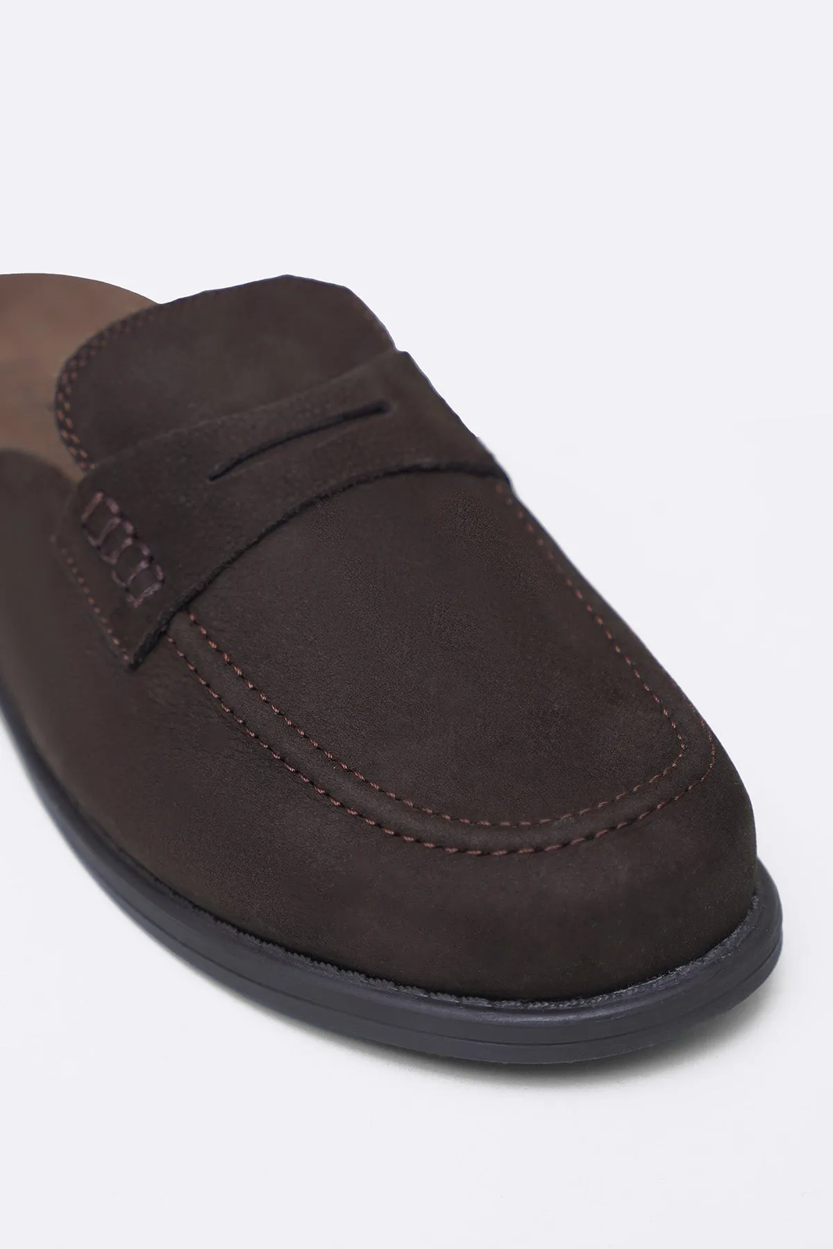 PEBBLE GRAIN MULES Waterproof Design