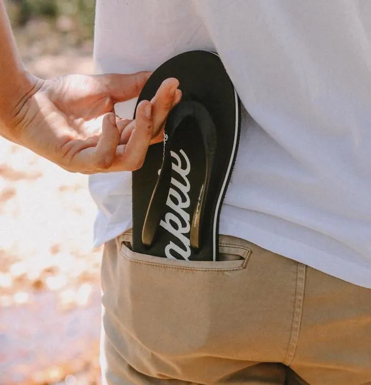 Practical Style Plakkie Kelly's (Black and White)