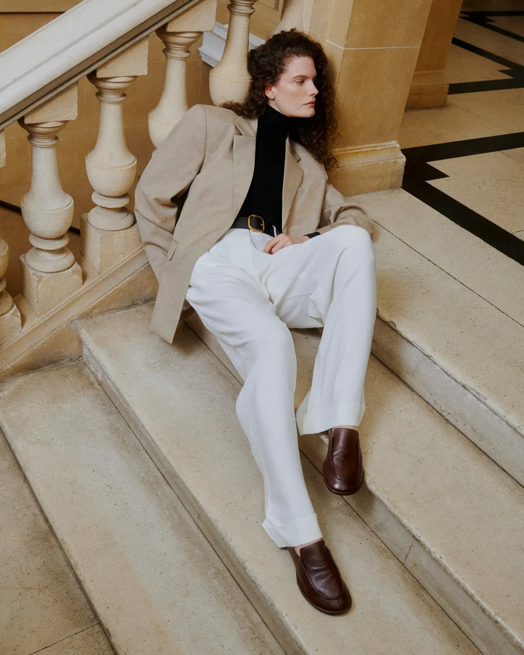 POLARIS Glossy Finish Breathable flair walking companions