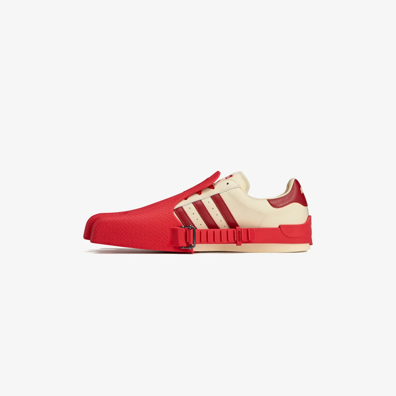 Wmns Superfinger Superstar x Avavav Comfortable Use