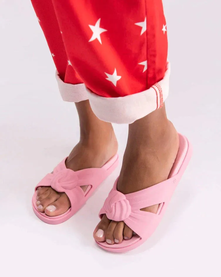Plush Slide - Pink straightforward breathable user