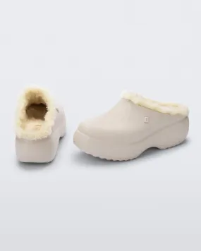 Matte Free Clog Fluffy Platform - Light Beige